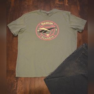 Reebok Mens Classic Big Logo, Classic Trail Tee, Large, Green Slate